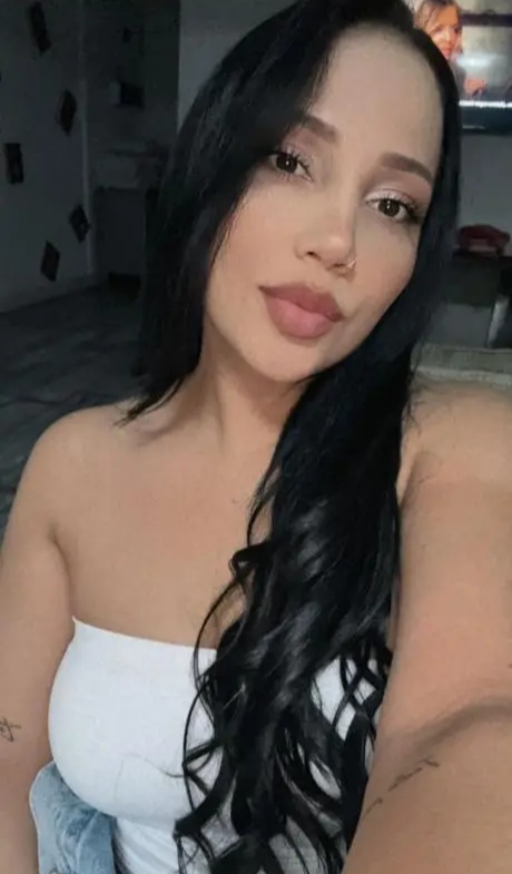 Hola soy una chica muy caliente  disponible