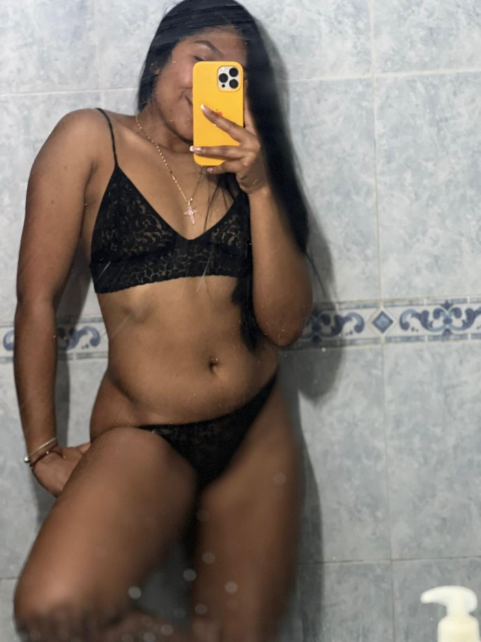 MORENA NATURAL TE ENCANTARA