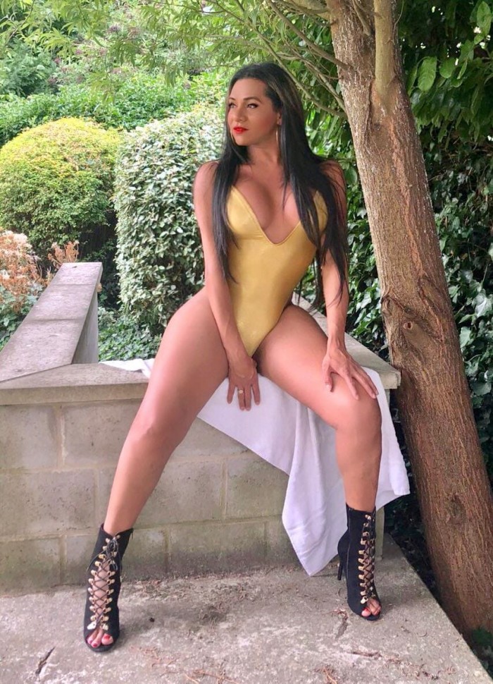 VICTORIA TRANS  TRANS LATINA EN MALLORCA