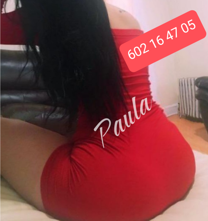 Paula latina curvas naturales pechos delicados