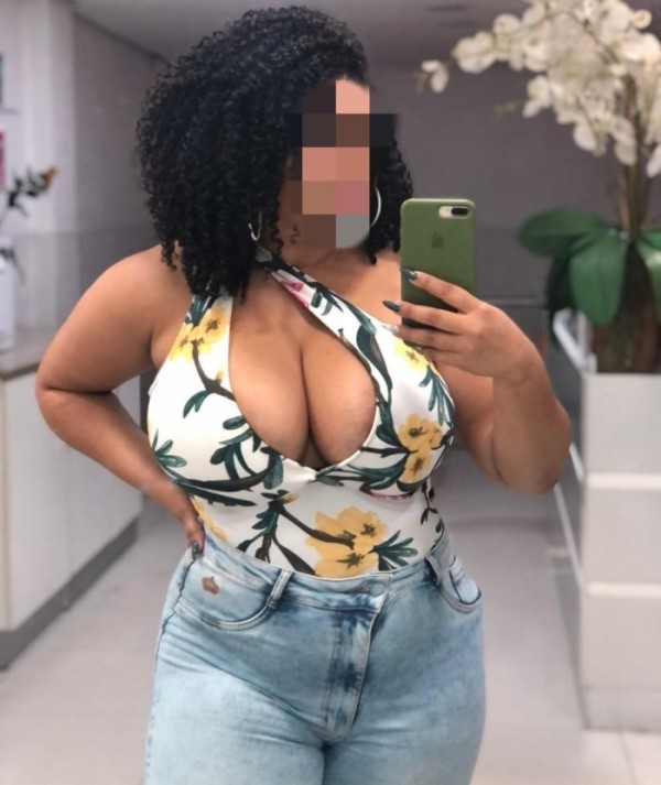 SOY NOELIA CATALANA CUBANA CURVY, AYUDA MONETARIA, TETONA EXCITANTE