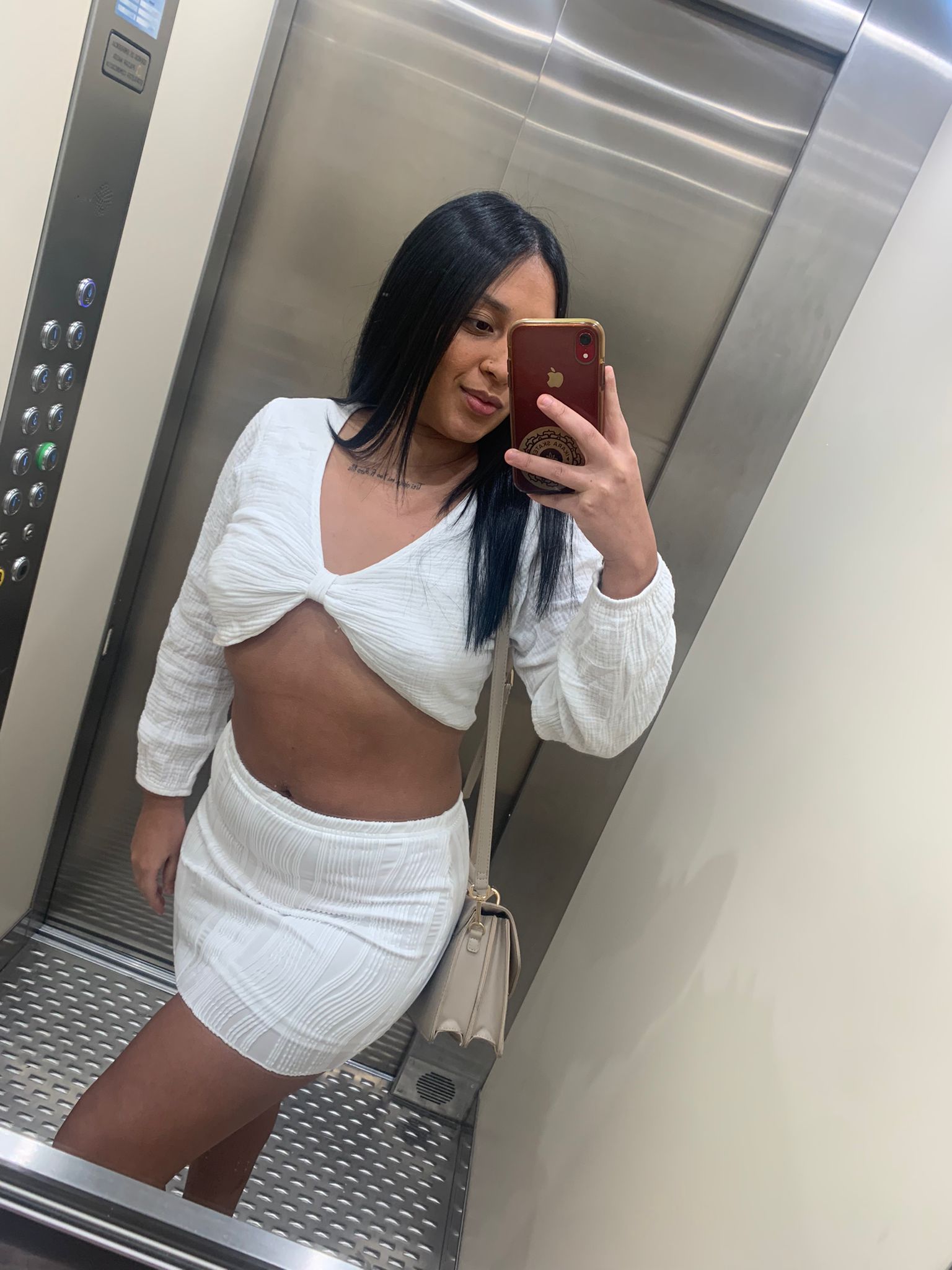 VENEZOLANA MUY ENTREGADA Y FIESTERA < 24 HORAS DISPONIBLE