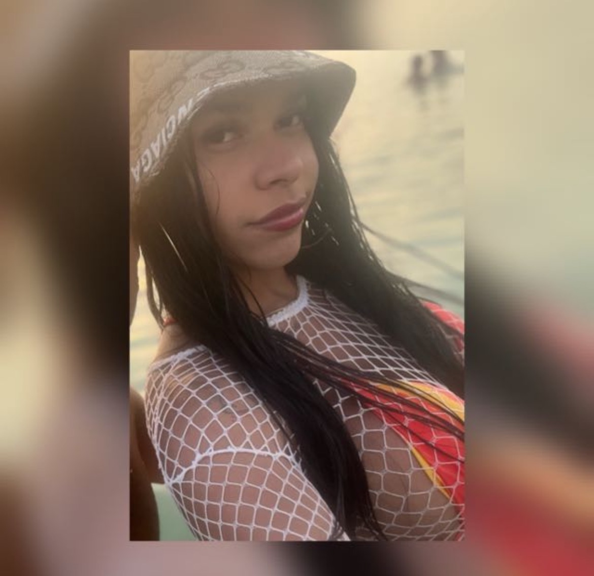 Jovencita de 22 años cachonda y tragona