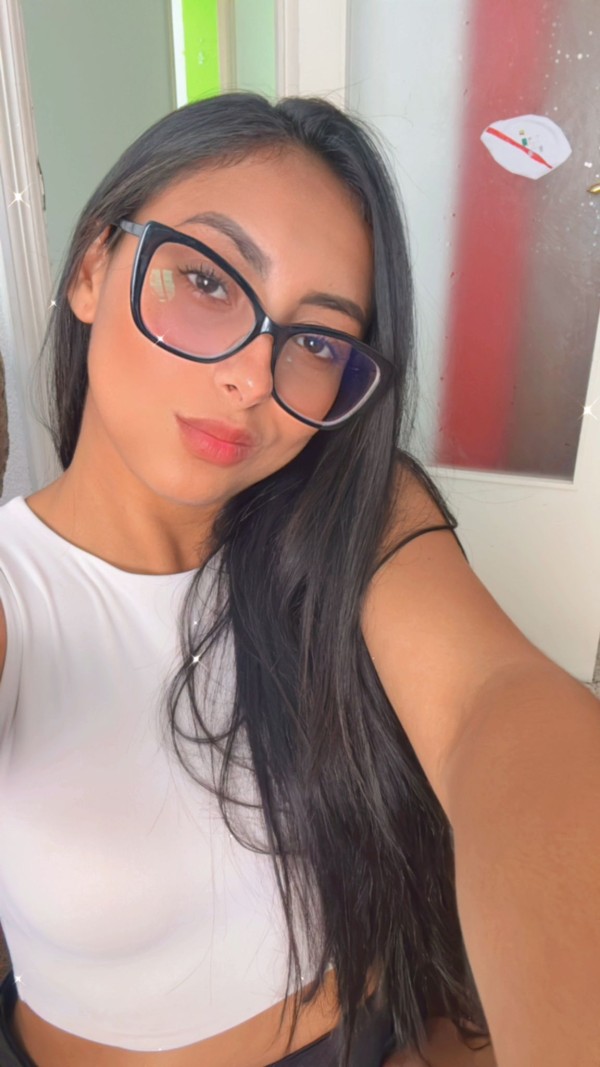 Escort de lujo joven latina novata si a todo