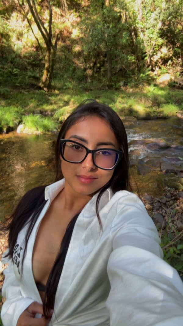 Escort de lujo joven latina novata si a todo