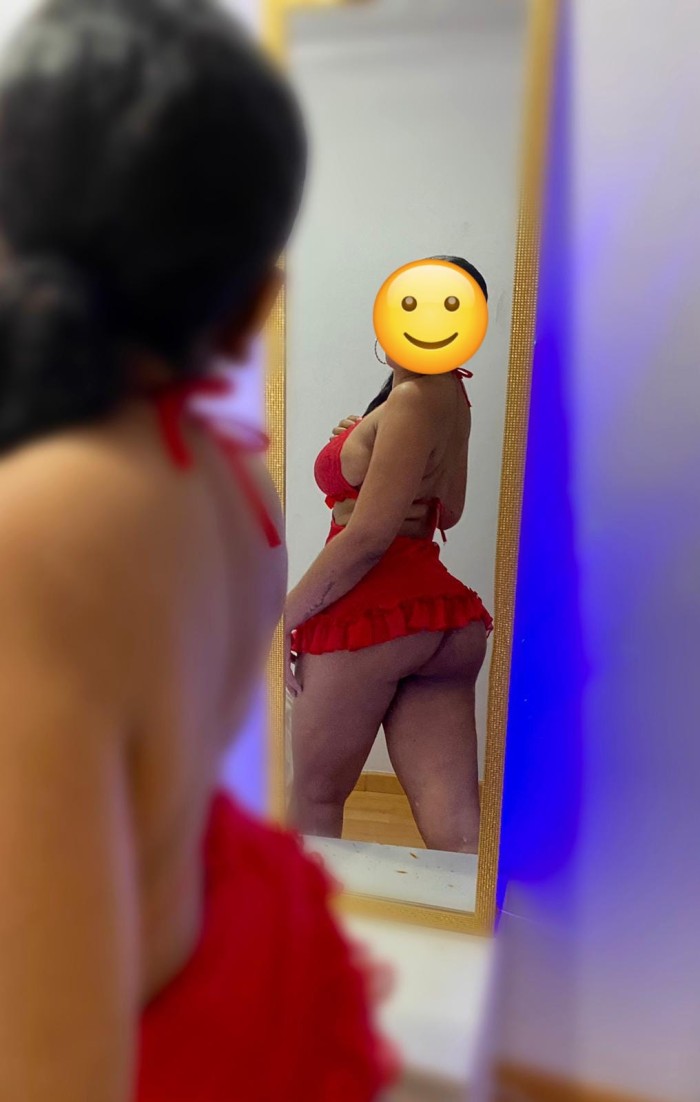 MULATA CON CULO GRANDE, ME ENCANTA EL SEXO