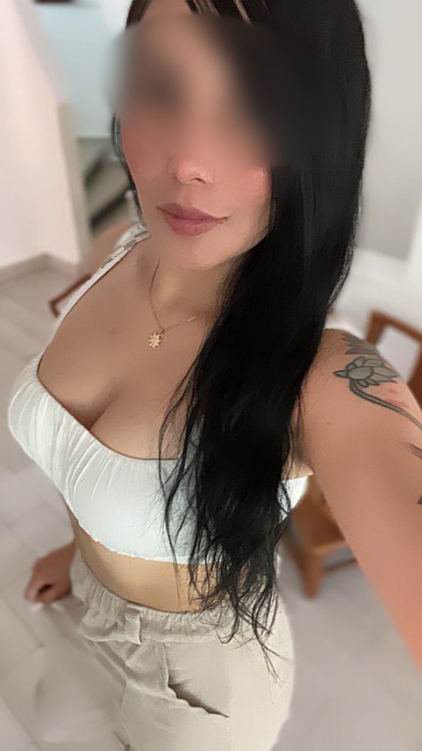 Camila MUY ALEGRE Y DIVERTIDA, HABLAME