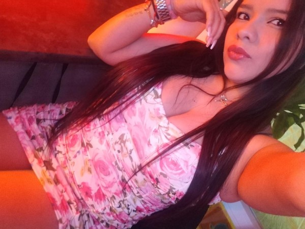 Colombiana fiestera con trato novia real