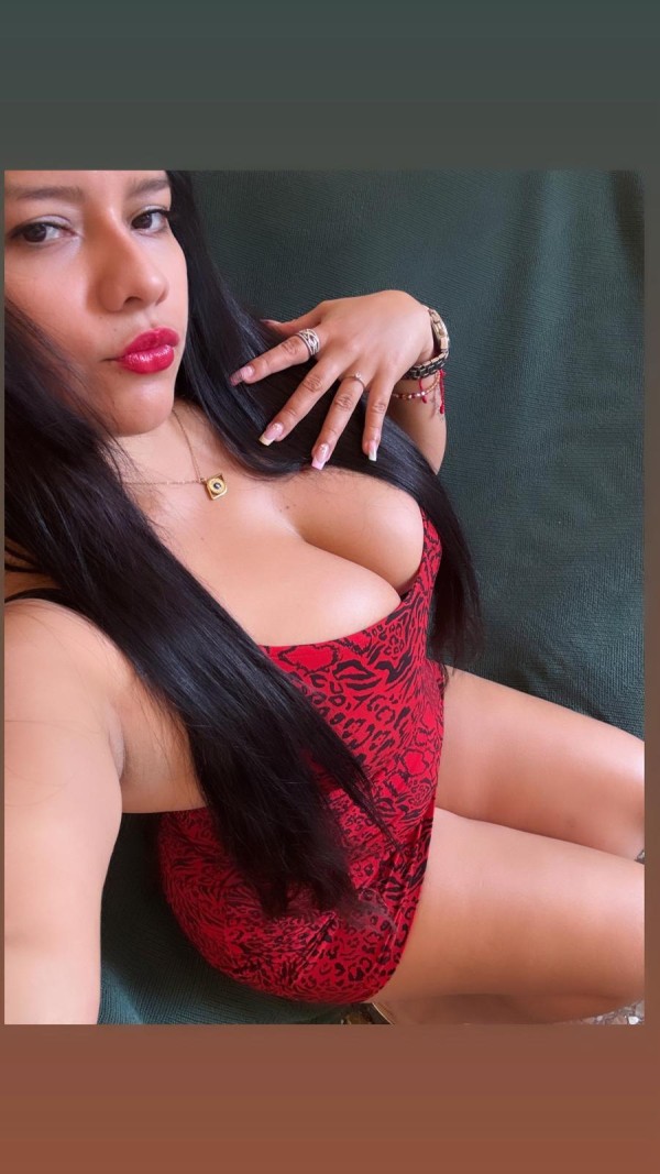 Colombiana fiestera con trato novia real