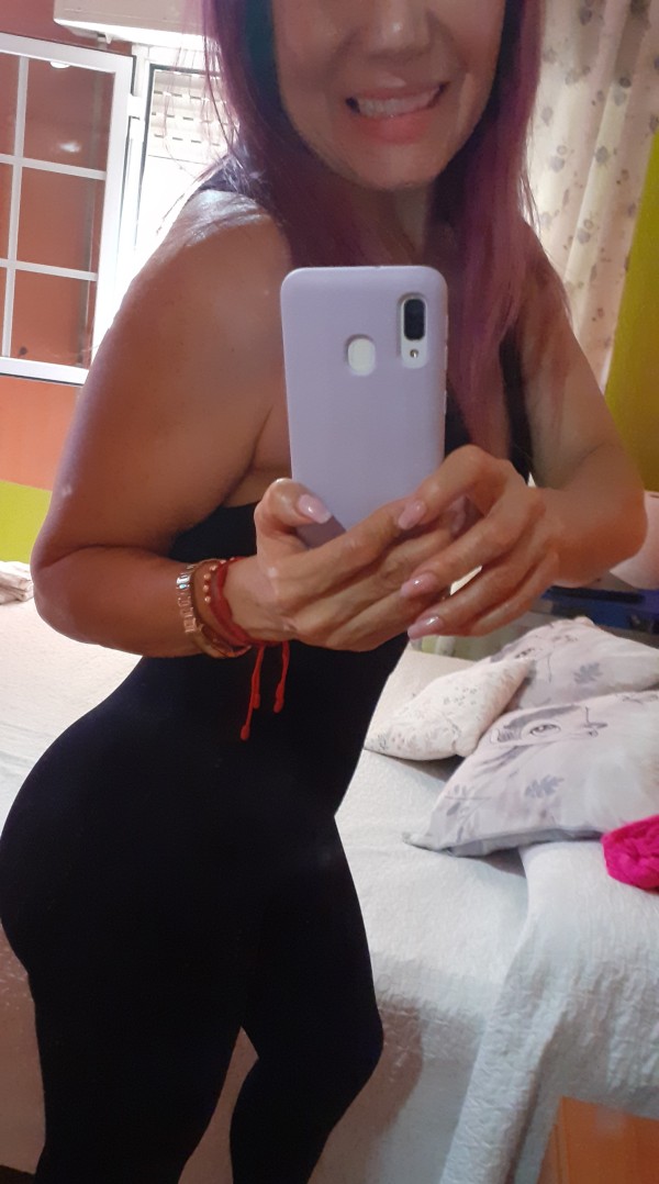 hola mis amores, soy una hermosa latina recien