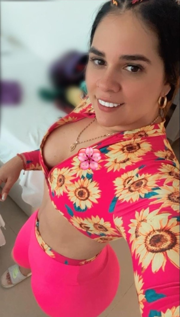 TU DIOSA APASIONADA TE LO PARO ERECTO MULTIORGASMICA SEXI CACHONDA