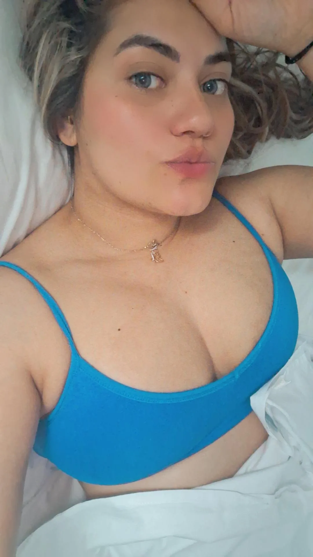 Luciana Latina en tu zona