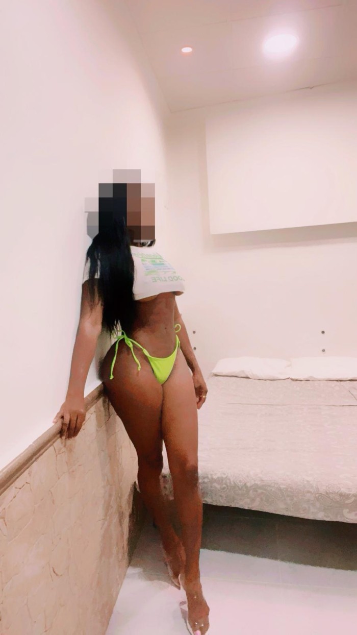 Latinas exoticas para duplex-trios-lesbico-desplaz