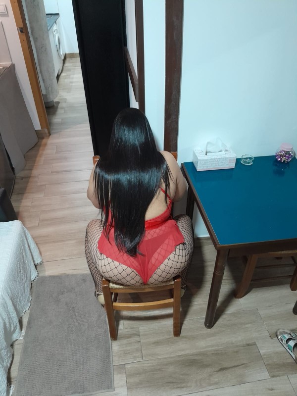 Tu linda latina chica madura nuevo en la zona esperando para cumplir te tu