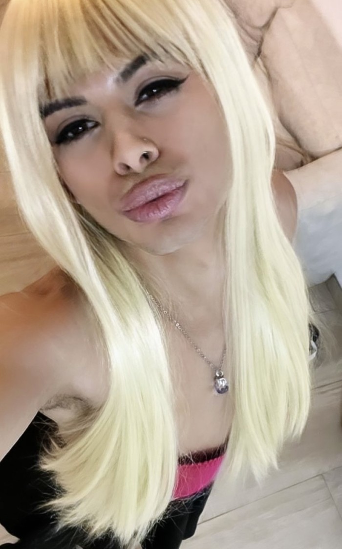 ALEJANDRA LINDA JOVENCITA RUBIA SEXY CALIENTE