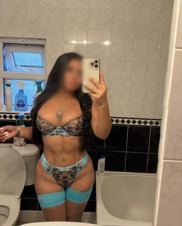 Chica vip peruana jovencita , vibraras de placer