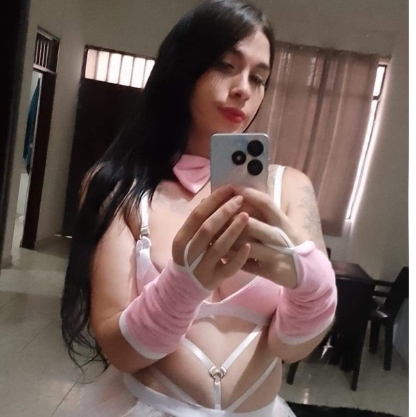 Sofi una hermosa chica trans en cadiz