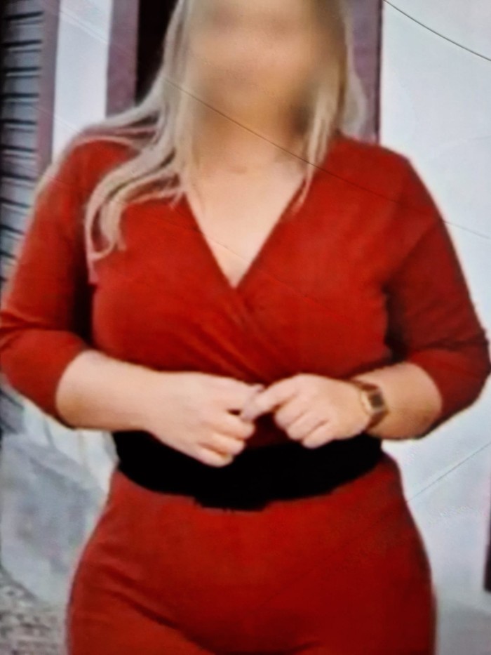 Chica SUPER CURVAS ven a probarlo te encantará