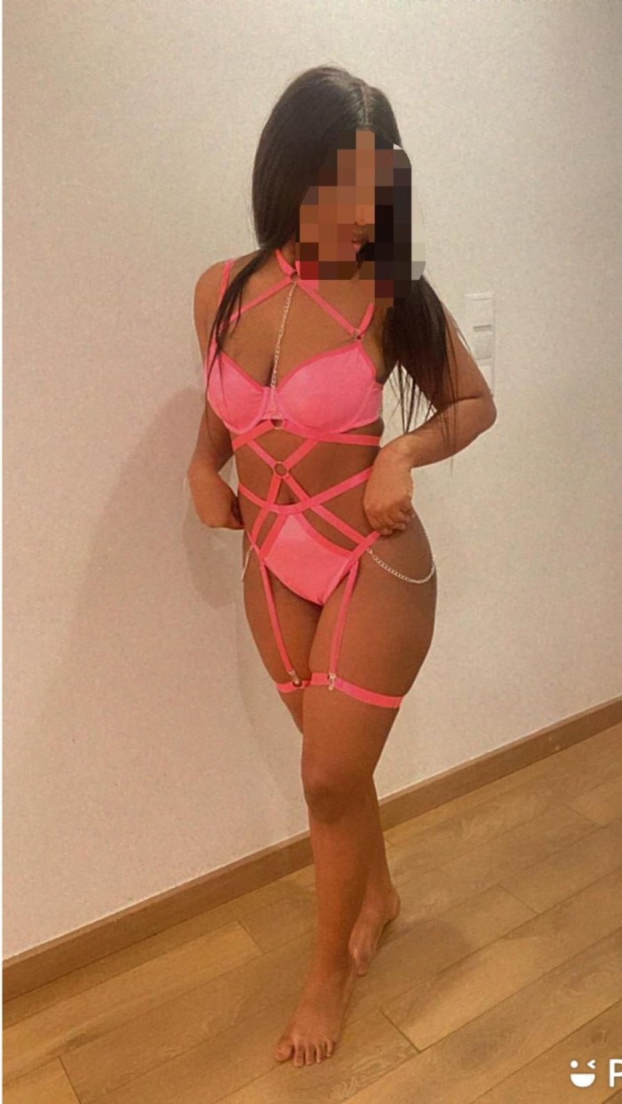 Somos varias chicas escort ninfómanas Monzón