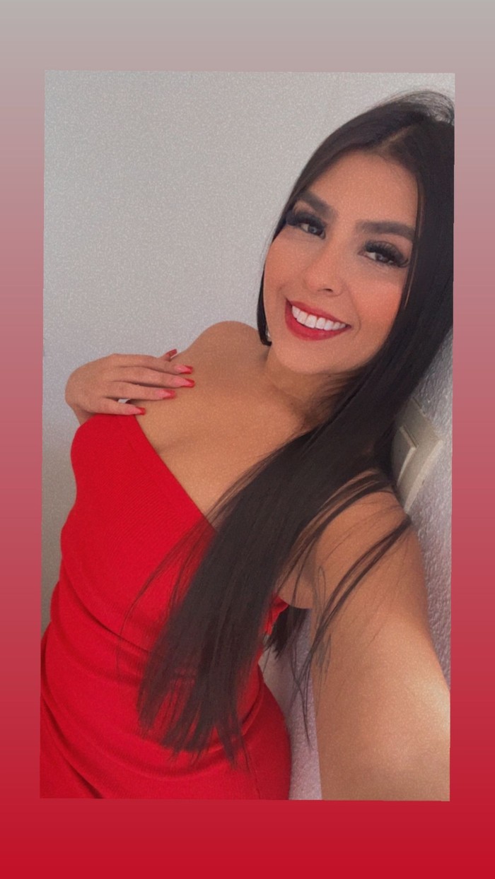 HERMOSA COLOMBIANA FIESTERA