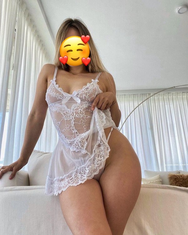 Latina encantadora