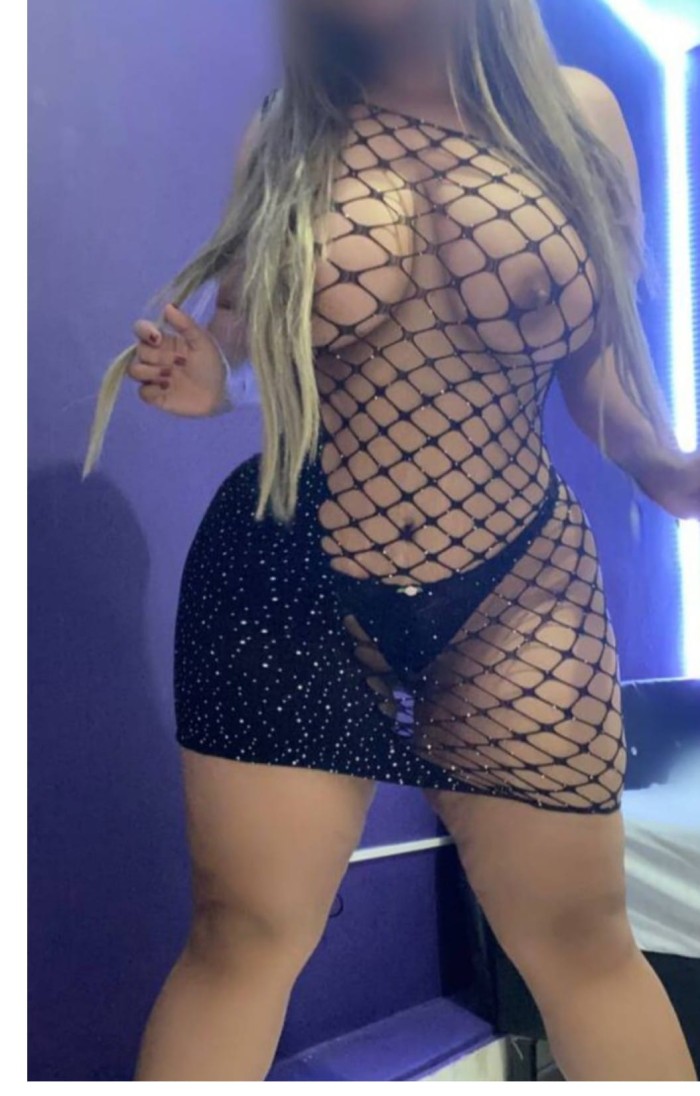 Rubia cachonda