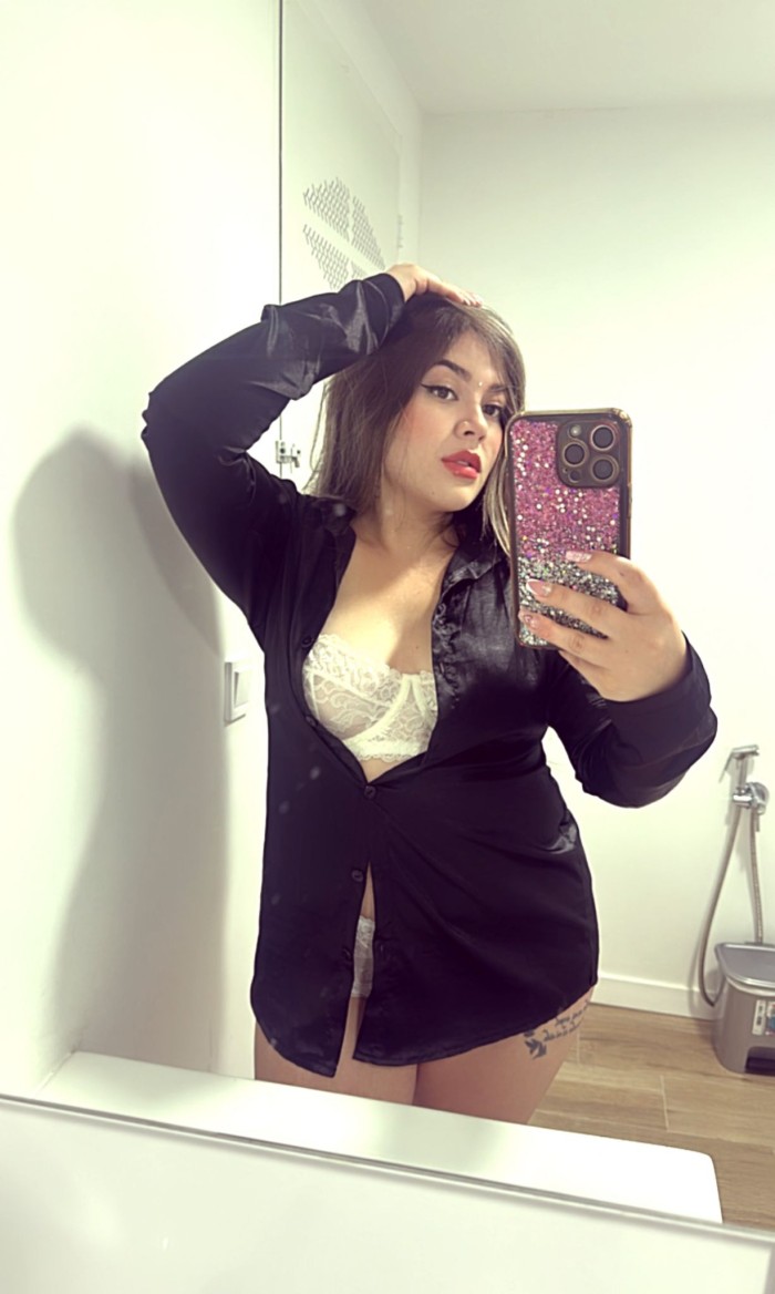 JOVENCITA CON CUERPO LISTO PARA CHUPAR