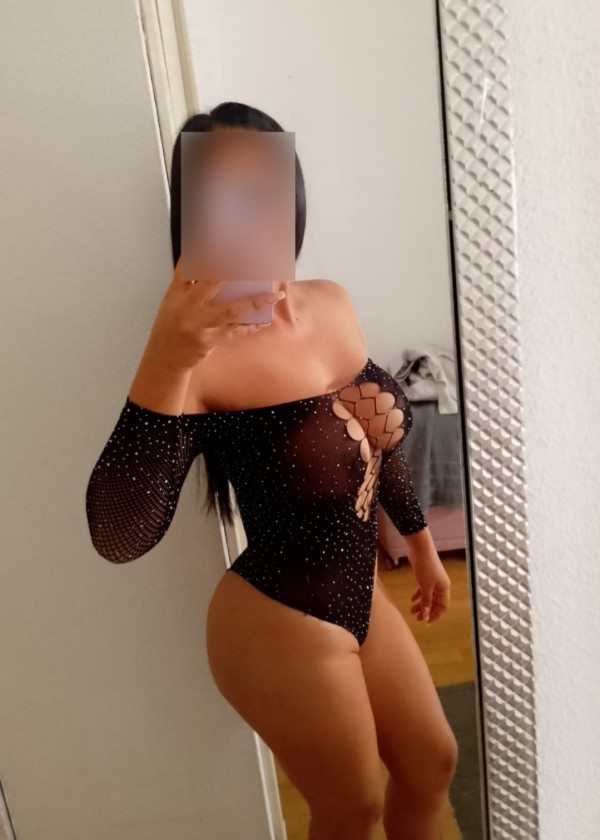 LATINA CALIENTE PARA TI. ¡VEN A PROBARME COMPLETA!