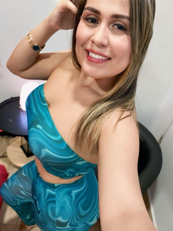 ALEJANDRA UNA MASAJISTA EROTICA Y SENSUAL UNICA