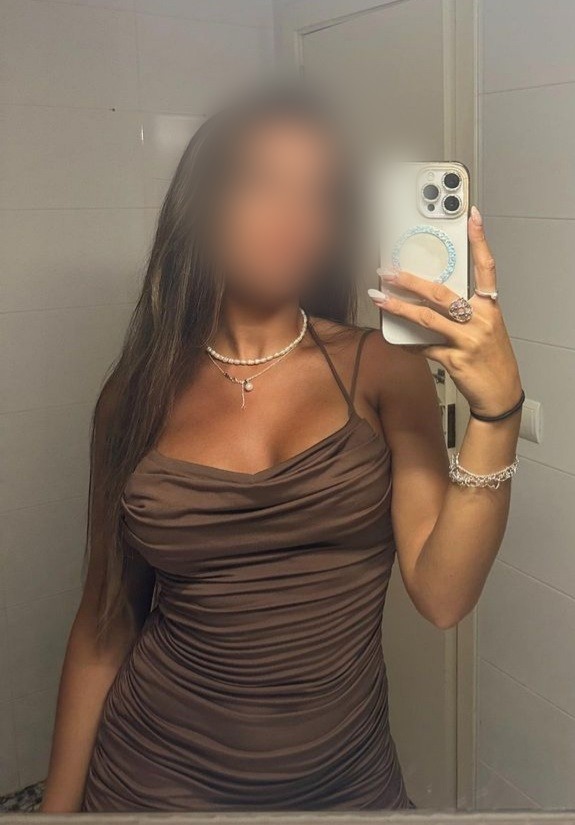 JOVENCITA SIMPÁTICA 634049357