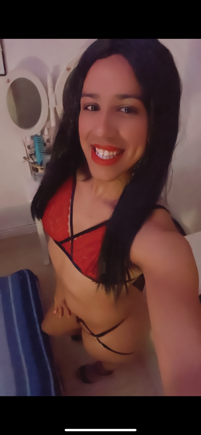 Soy una chica trans lecheras caliente latina