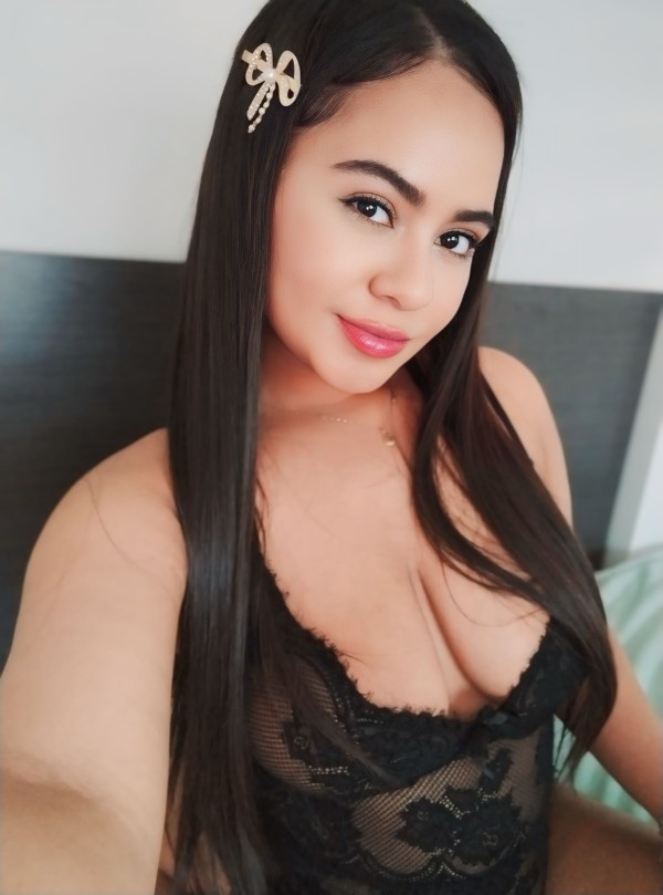 GEORGINA MORENAZA LATINA TU MEJOR COMPAÑÍA