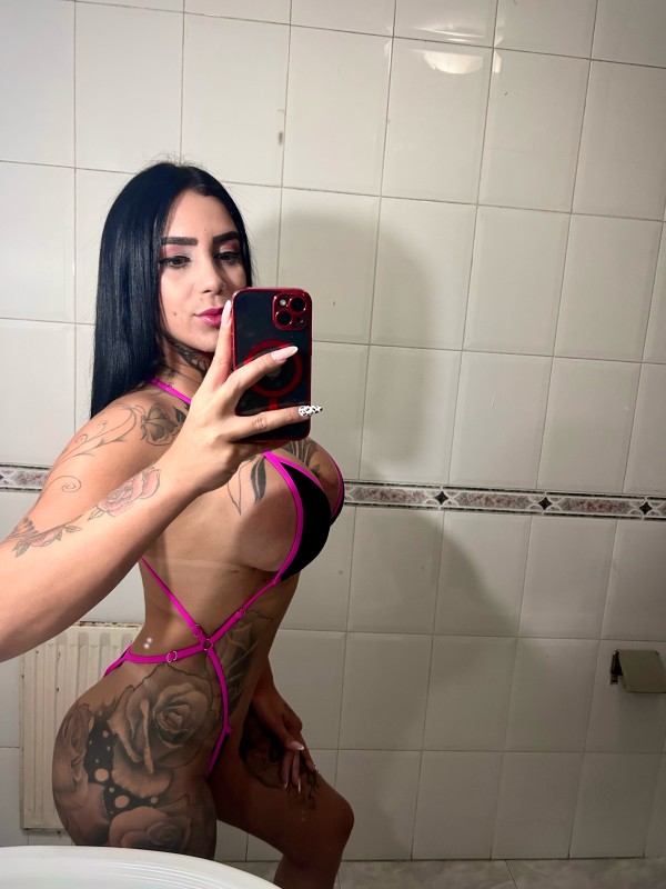 LUANNY TRANS GUAPA MUY FEMININA SIEMPRE LISTA PARA DIVERSIÓN