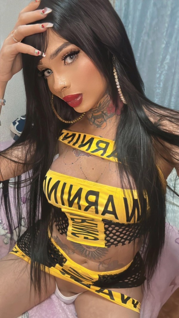 CHICA TRANS COLOMBIANA RECIÉN LLEGADA DISPONIBLE