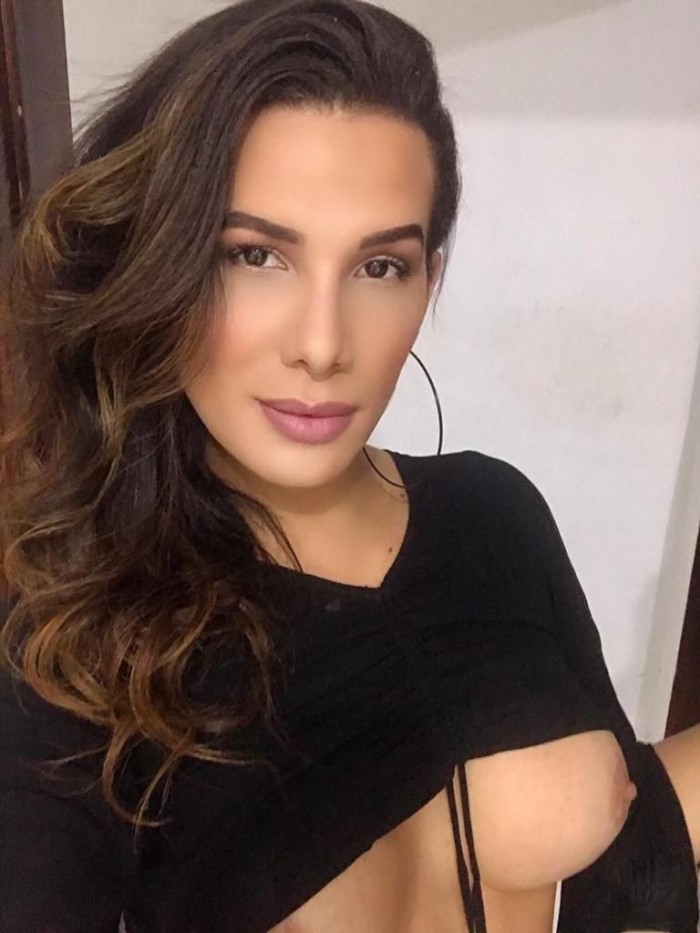 EN CIUDAD REAL CHICA TRANS IMPLICADA COMPLACIENTE