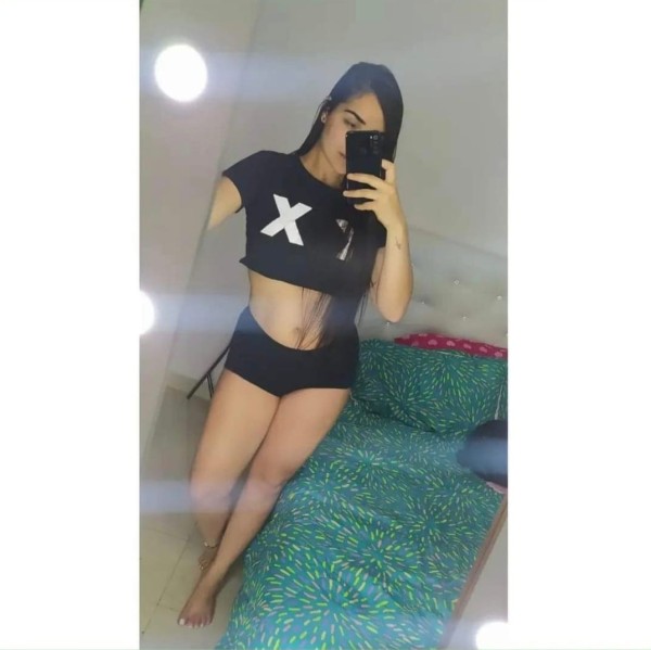 Camila Novedad ️Colombiana Estudiante Con Piso Discreto