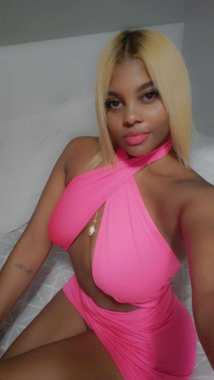 DOMINICANA SENSUAL ARDIENTE FIESTERA DISPONIBLE