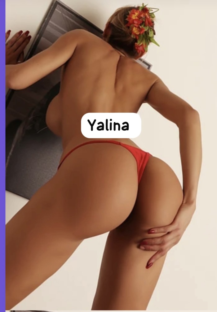 Yalina espectacular bombón