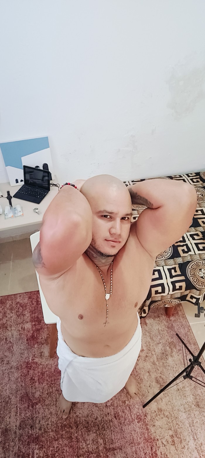 HOLA MAMASITAQUIERES SEXOOFREZCO MIS SERVICIOS