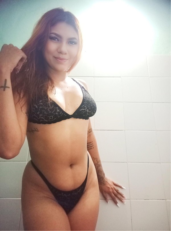 7 CHICAS Y 1 TRANS SUPER FIESTERAS Y MUY MORBOSAS