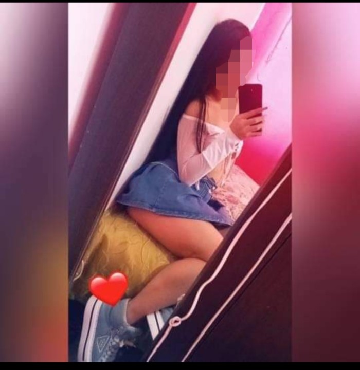 Jovencita  fiestera sin prisas buen rollo  besos