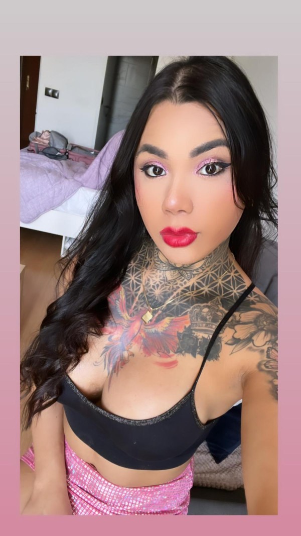 SENSUAL CHICA TRANS TATUADA 603344673