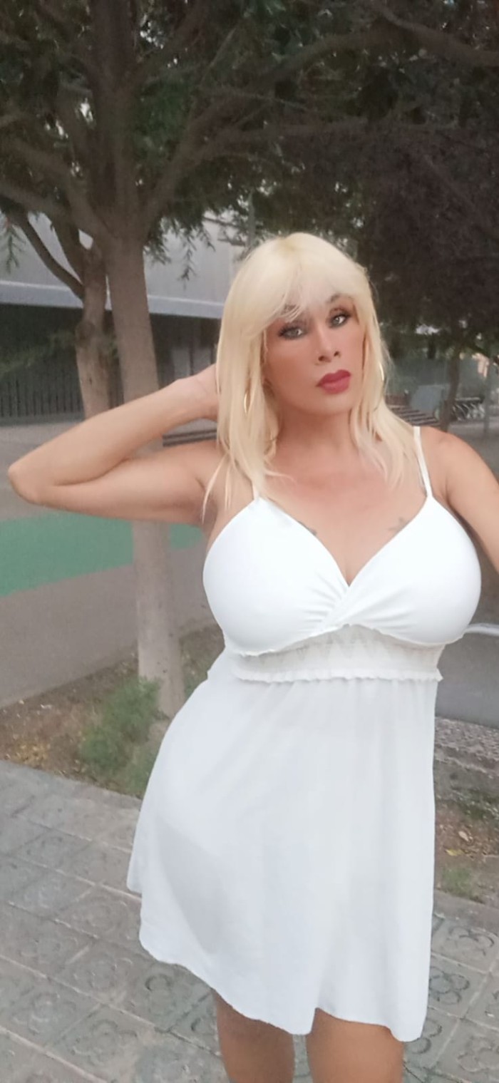 carolina fiestera MUY CALIENTE TRANS MORBOSA