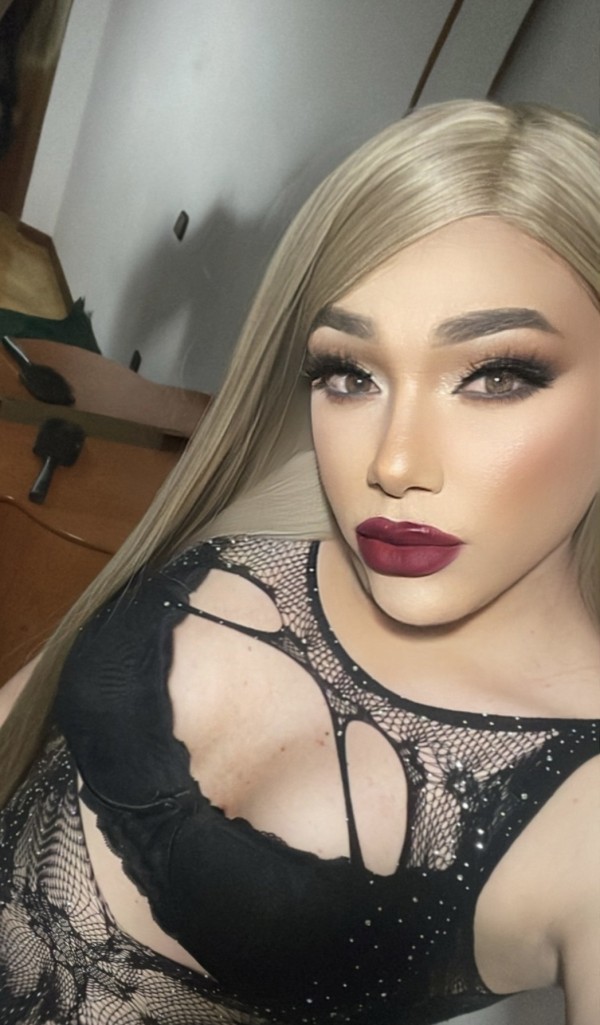 JOVENCITA TRANS FOGOSA  FIESTERA ESTRECHITA