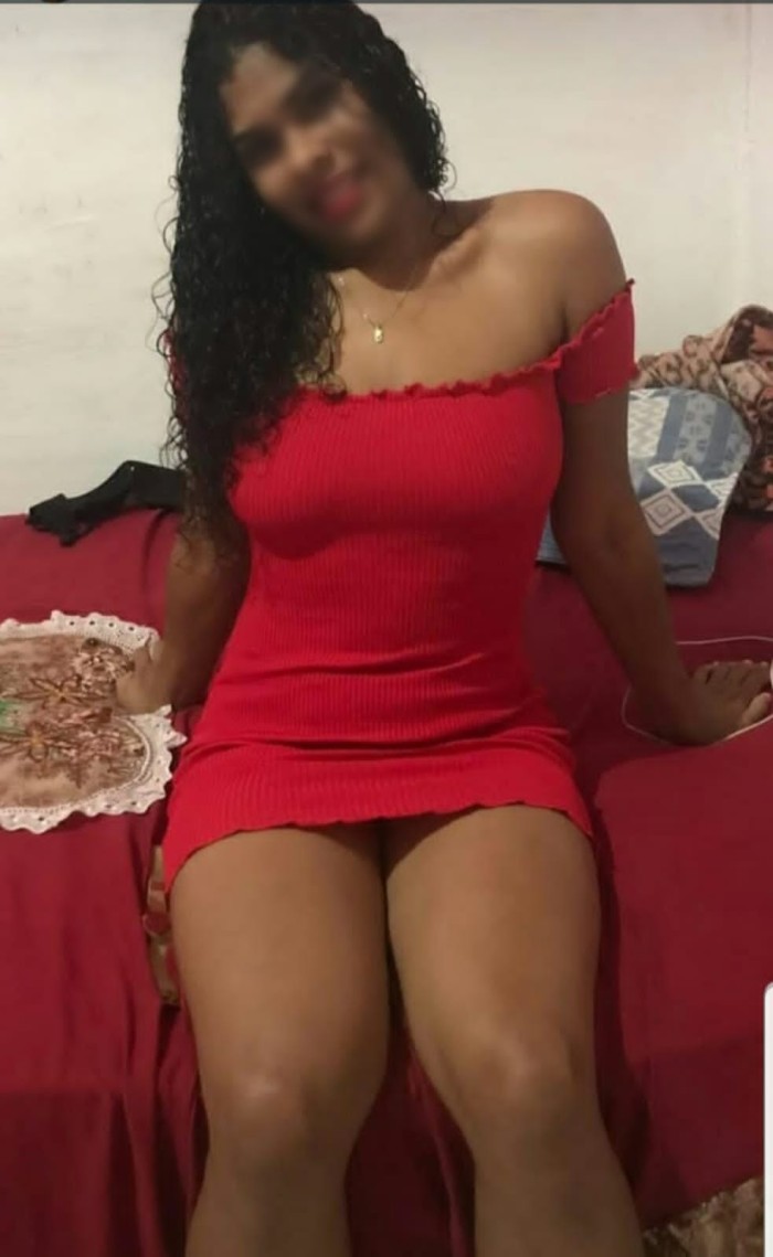 Veronica disponible online videollamada vídeos