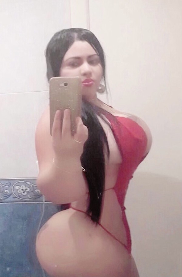 FULl FIESTERA CURVAS Q ENAMORAN  COLOMBIANA CULONA TETONA CHOCHONA RICA