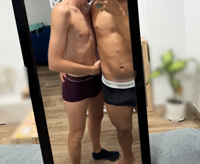 Pareja Latino y Español de paso por Torremolinos