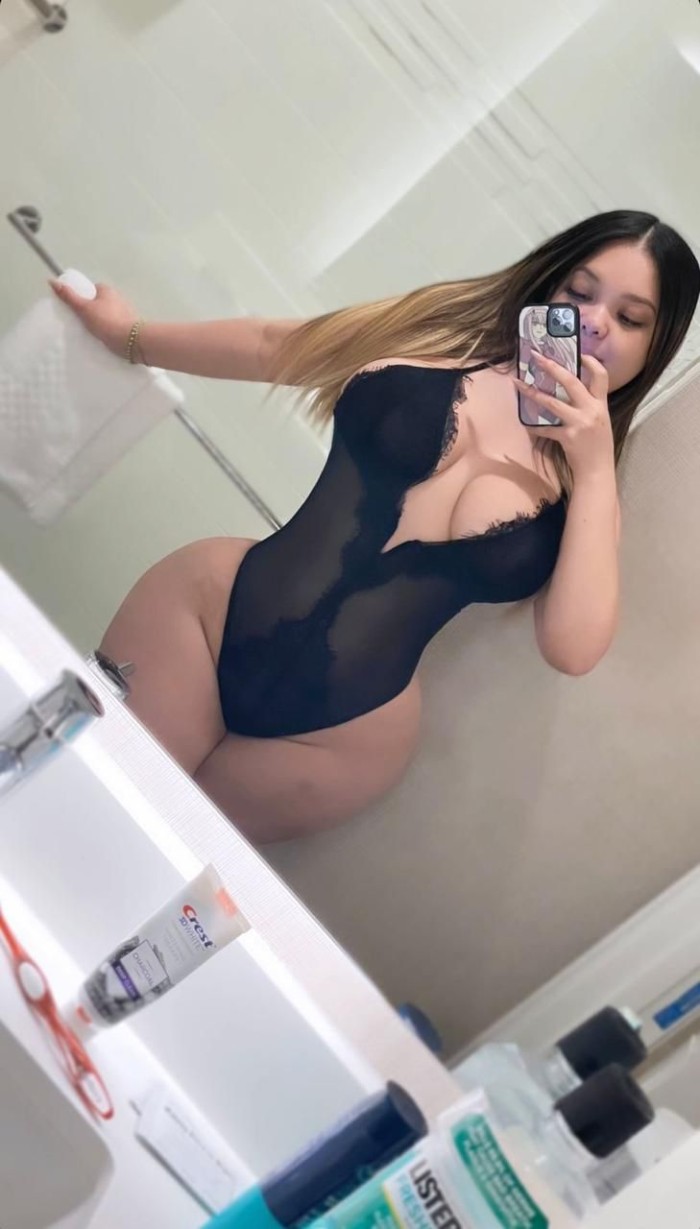 VEN Y DISFRUTA DE ESTA LATNA MUY BELLA AMOR