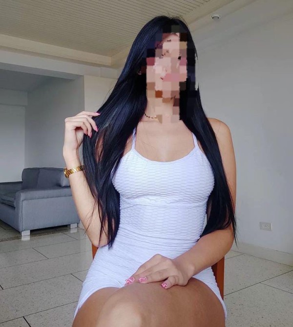 OLIVIA VENEZOLANA GUAPA Y ELEGANTE  TU MEJOR COM