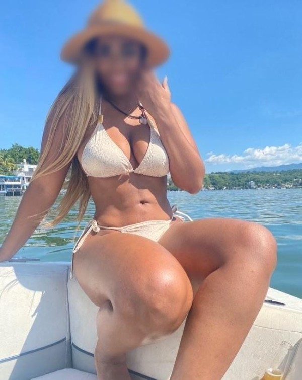 LA JOVENCITA MAS LINDA DE TU ZONA